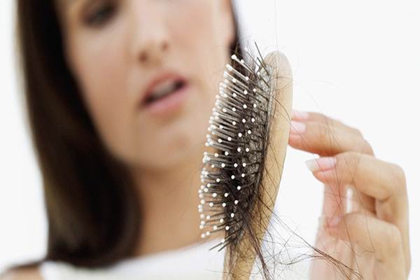  Virus Corona Bisa Bikin Rambut Pasien Rontok