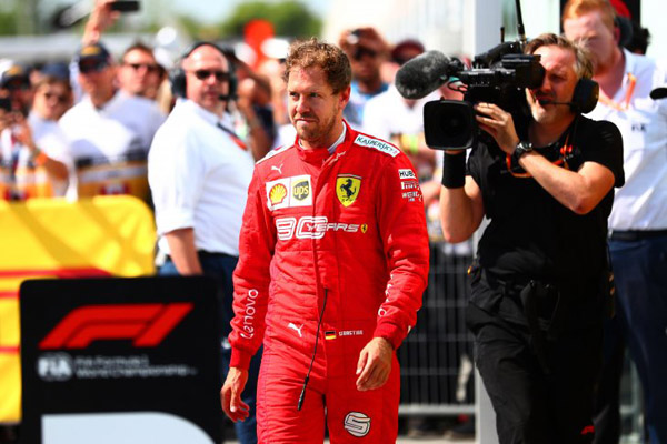  Vettel Menilai Ferrari Menerapkan Strategi Aneh di GP Silverstone