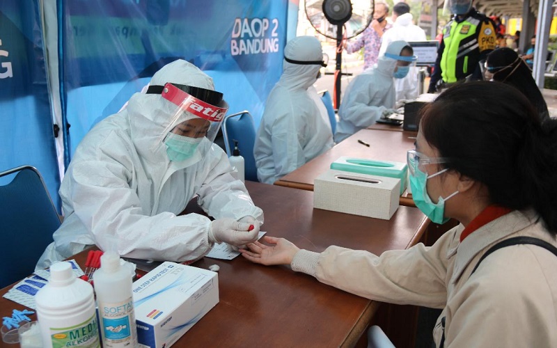  Hingga Hari Ini, 1.694 Orang Jalani Rapid Test di Stasiun Bandung