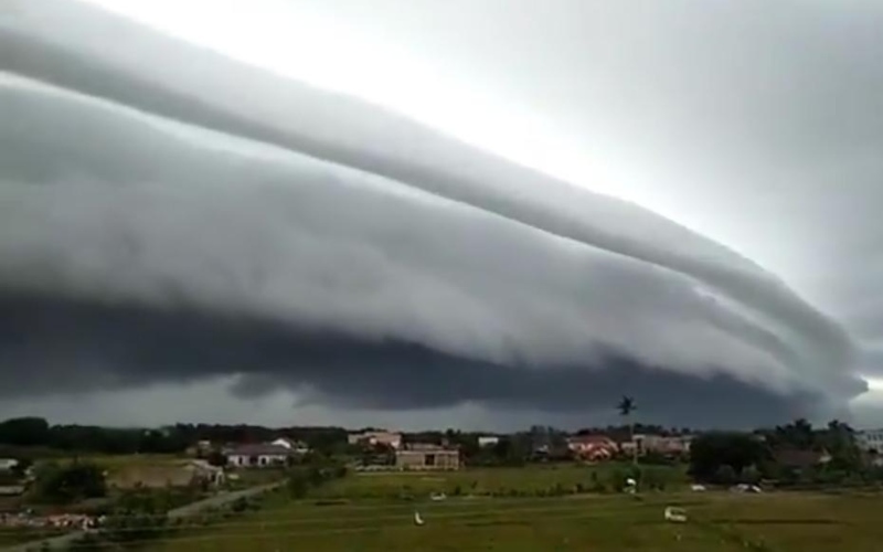  Viral Awan Gelombang di Meulaboh, Ini Penjelasan BMKG