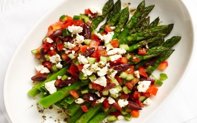  Untuk Anda yang Vegan, Ini Resep Salad Asparagus