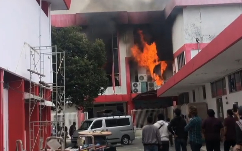  Gedung Telkom Pekanbaru Terbakar, IndiHome dan Telkomsel Terganggu