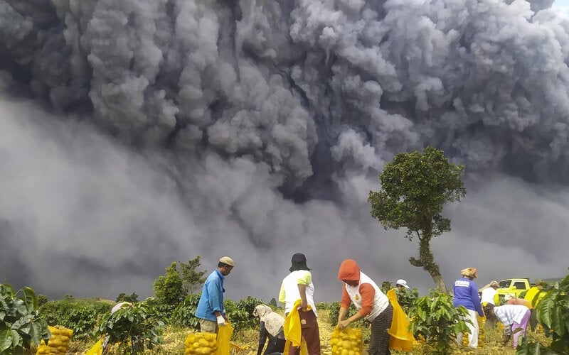  Warga Diminta Waspadai Lahar Panas Sinabung