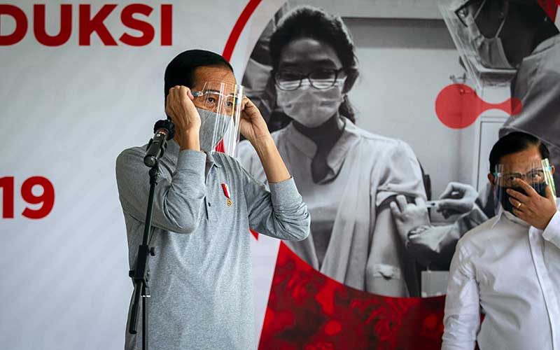  Presiden Joko Widodo Tinjau Fasilitas Produksi dan Uji Klinis Tahap III Vaksin Covid-19