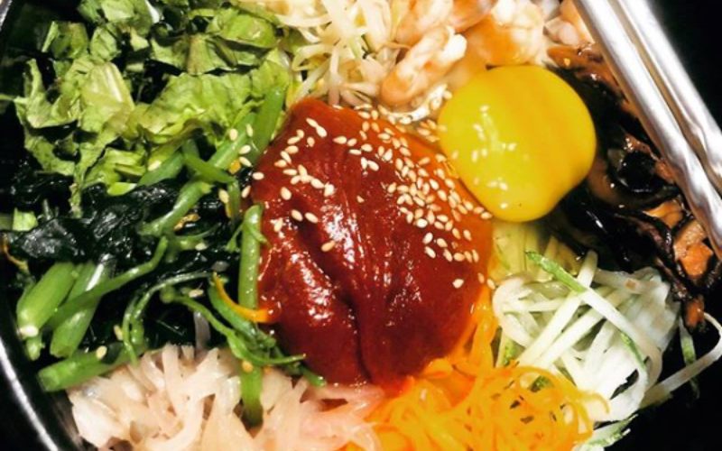  Resep Praktis Bikin Bibimbap Lezat dan Sehat