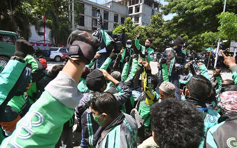  Driver Ojek Daring Unjuk Rasa Dengan Menyegel Kantor Grab di Palu Sulteng