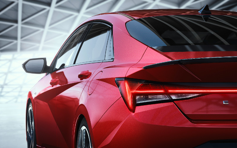  Perluas Pasar, Hyundai Hadirkan Elantra versi Hibrida