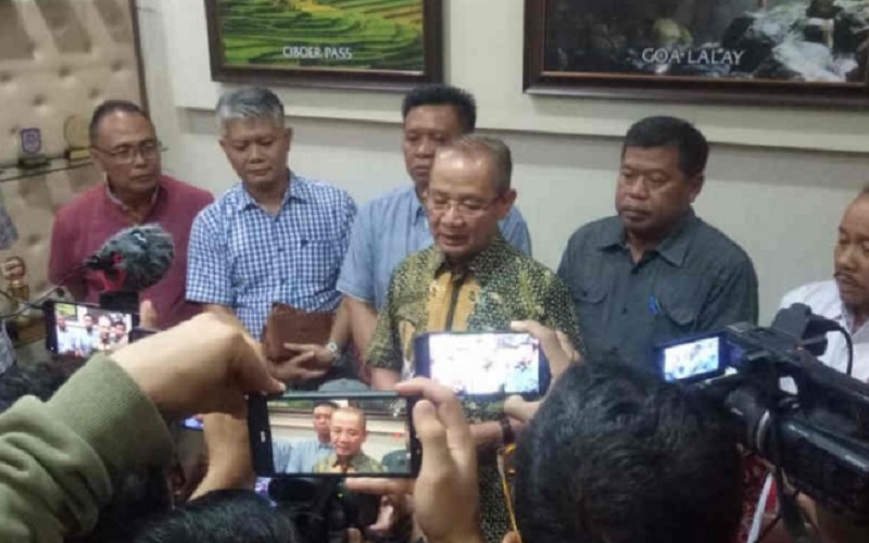  Akun Facebook Bupati Majalengka Diretas, Minta Sumbangan Covid-19