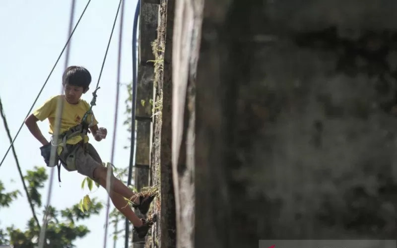  Pemanjat Tebing Anak dari JIC akan Kibarkan Bendera Merah Putih