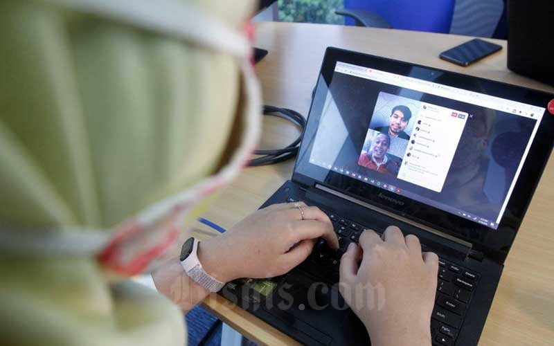  Bisnis Indonesia Gelar Webinar Tentang Kiat Merdeka Finansial