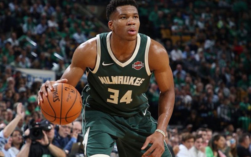  Hasil Play-off NBA : Antetokounmpo Djinakkan, Magic Atasi Bucks