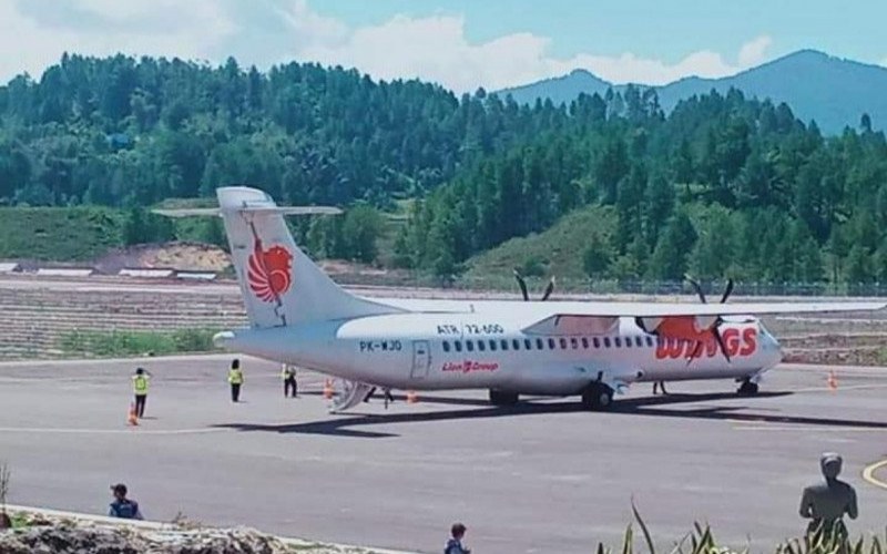  Pesawat ATR/72-600 Wings Air Mendarat Mulus di Bandara Toraja