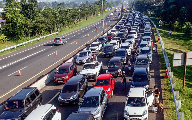  Kemacetan Menunju Kawasan Puncak Bogor Kembali Terjadi Meski Masih Dalam Masa Pandemi Covid-19