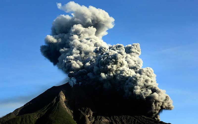  Gunung Sinabung Kembali Erupsi, PVMBG Minta Warga Hentikan Aktivitas di Daerah Rawan