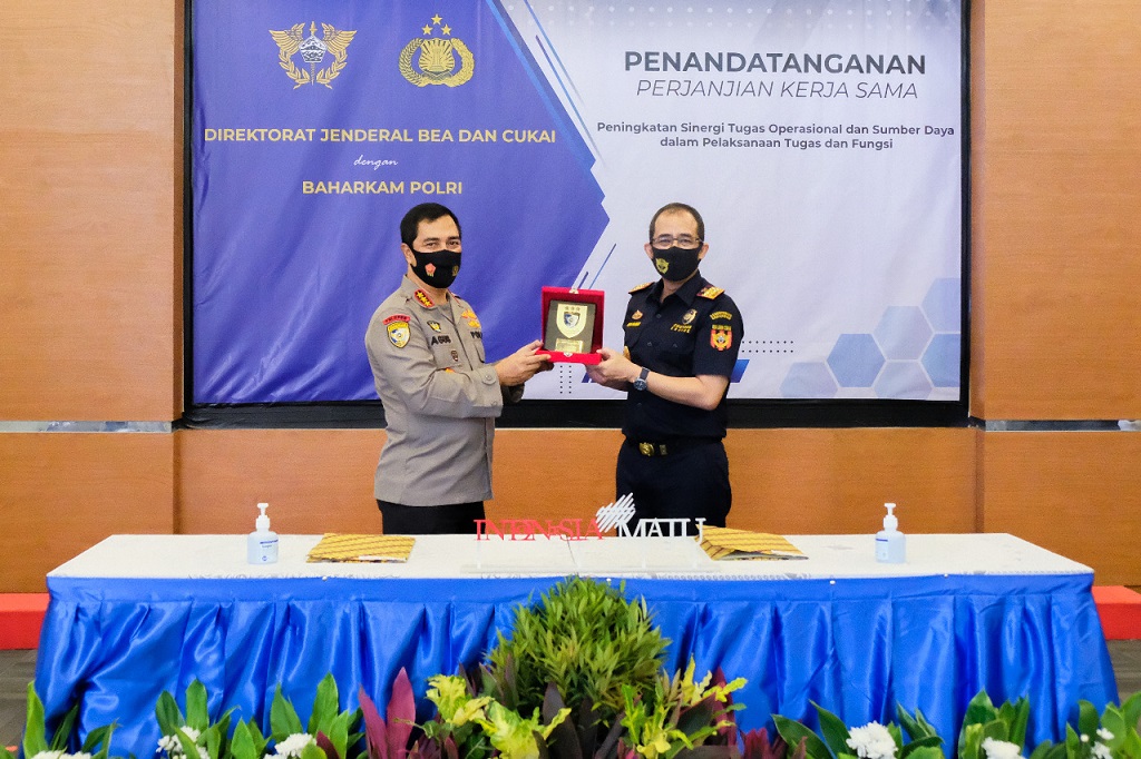  Bea Cukai dan Baharkam Polri Tandatangani Perjanjian Kerja Sama Perkuat Sinergi Pengawasan dan Sumber Daya