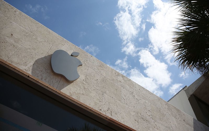 Dua Kali Tutup Toko, Apple Akan Kembali Buka di AS 