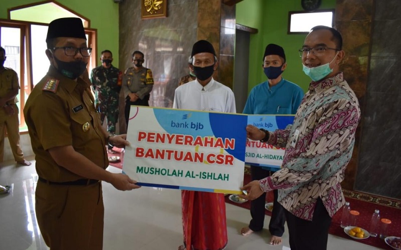  Bupati Cirebon Keluhkan Banyak Perusahaan Salurkan CSR Tanpa Koordinasi 