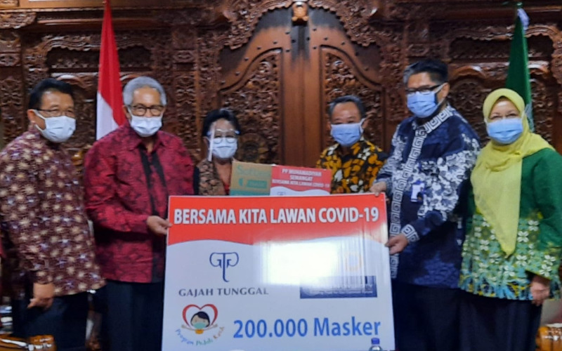  Gajah Tunggal (GJTL) Sumbang 200.000 Masker Ke PP Muhammadiyah