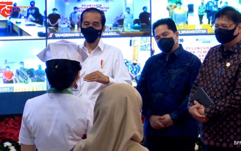  Subsidi Gaji, Jokowi: Apresiasi untuk Pekerja yang Disiplin Bayar Iuran BP Jamsostek