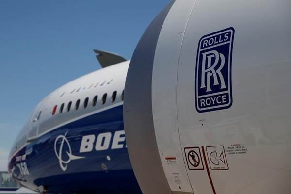 Pesawa Boeing B787-10 bermesin Rolls Royce/Reuters