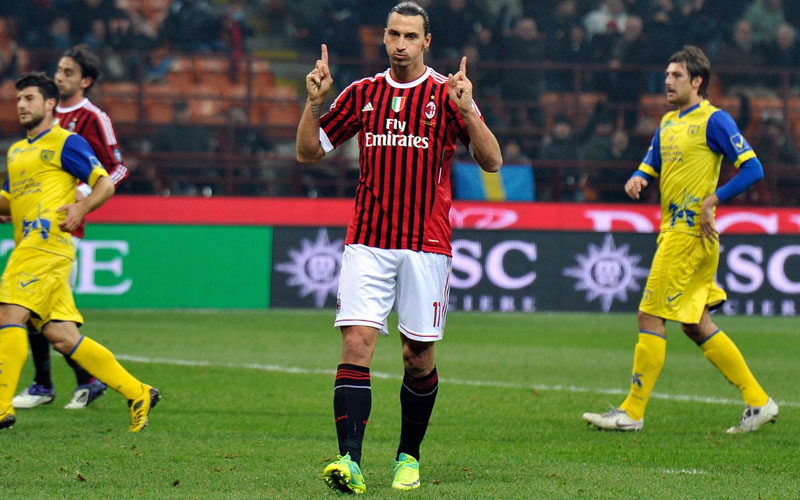 Ibrahimovic Pastikan Setahun Lagi Membela AC Milan