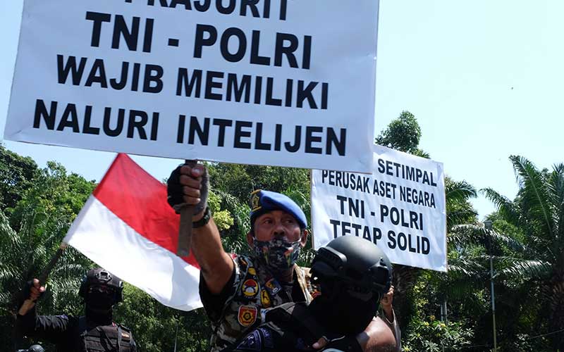  TNI dan Polri Gelar Aksi Damai di Solo Untuk Menyikapi Penyerangan Polsek Ciracas