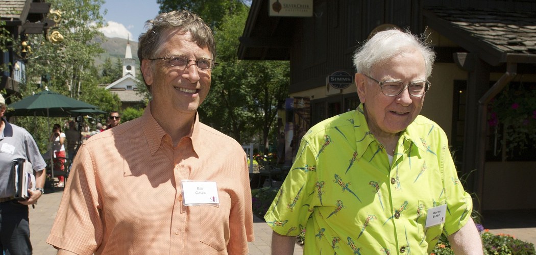  Dari Bridge ke Filantropi : 3 Dekade Persahabatan Warren Buffet dan Bill Gates