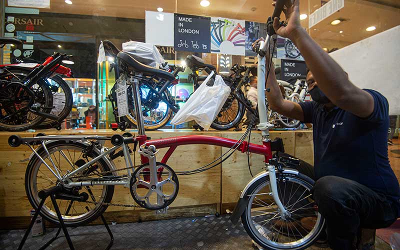  Pemerintah Perketat Izin Impor Sepeda Brompton