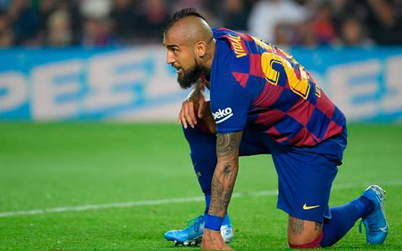  Barcelona Izinkan Arturo Vidal Pergi Bebas Biaya Transfer