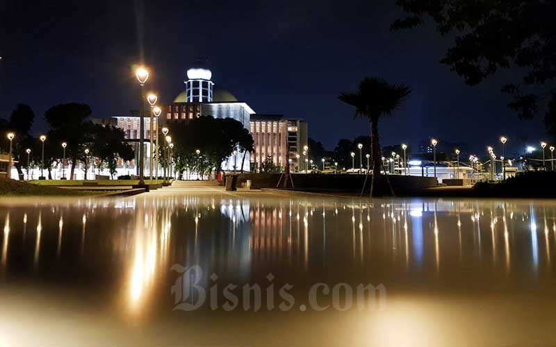  Inilah Potret Kemegahan Masjid Istiqal saat Malam Hari Pasca Direnovasi