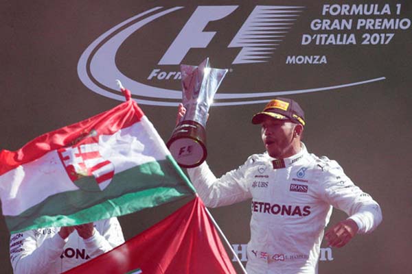  F1 : Lewis Hamilton Pole Position di Monza, Italia