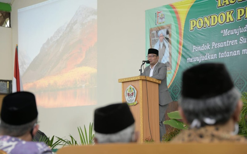  Ridwan Kamil Resmikan Smart Digital Village Pesantren di Suryalaya