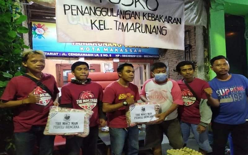  Kepedulian Pendukung PSM The Macz Man untuk Korban Kebakaran di Makassar