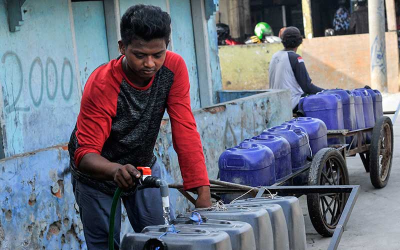  Warga di Bekasi Mulai Kesulitan Air Bersih Karena Sumur Mereka Mengering Akibat Musim Kemarau