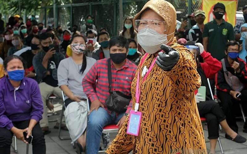  Risma: Pendatang \'Nginap\' di Surabaya  Wajib Tes Virus Corona