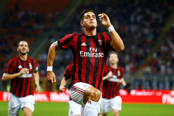  Milan Lepas Permanen Striker Portugal Andre Silva ke Frankfurt