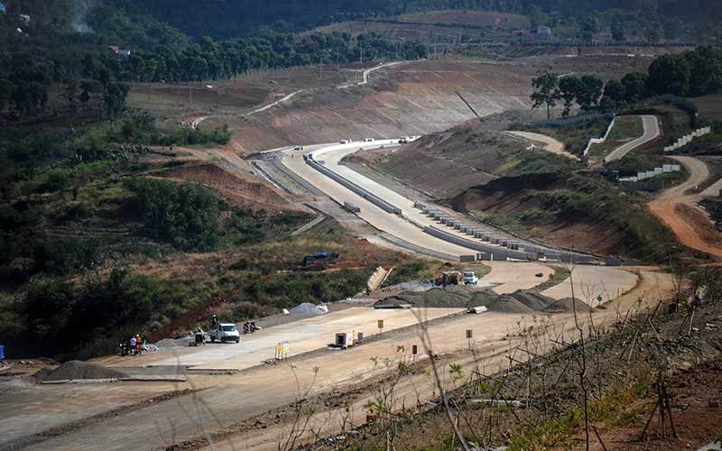  Kementerian PUPR Menyatakan Hingga Akhir 2020 Proyek Jalan Tol Mendatangkan Investasi Hingga Rp100 Trilun