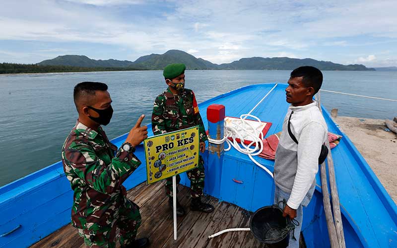  Prajurit TNI Kodam Iskandar Muda Sosialisasikan Protokol Kesehatan di Pulau Terluar Indonesia