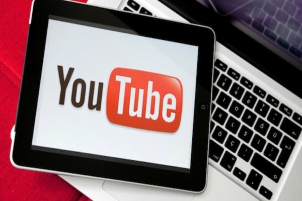  SUBSIDI KUOTA INTERNET  : Youtube Gratis Bebani Operator