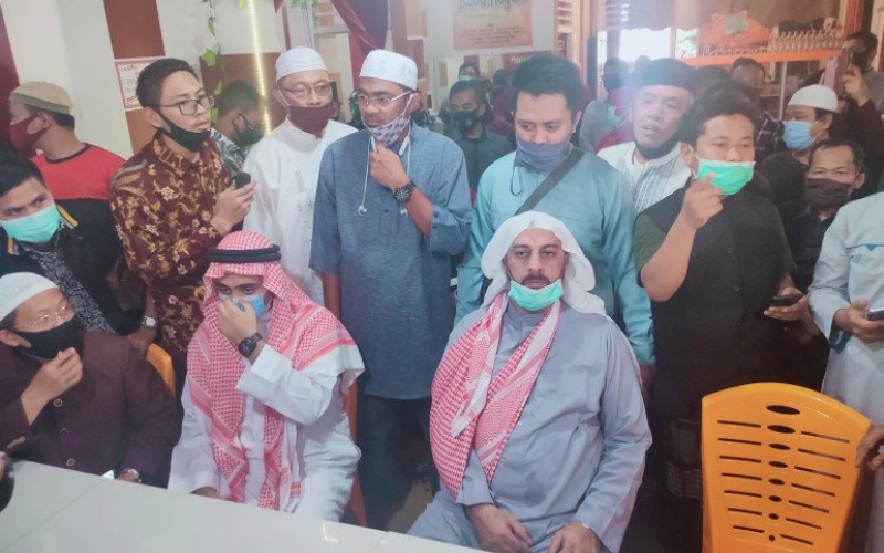  Tersangka Pelaku Penusukan Syekh Ali Jaber Dijerat Pasal Berlapis