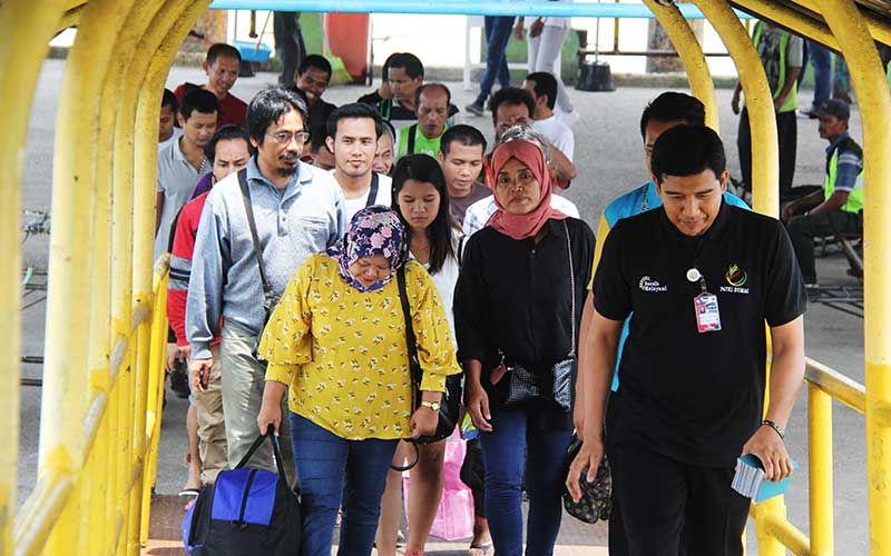  Kemensos Rehabilitasi 62 WNI Korban PHK dari Malaysia