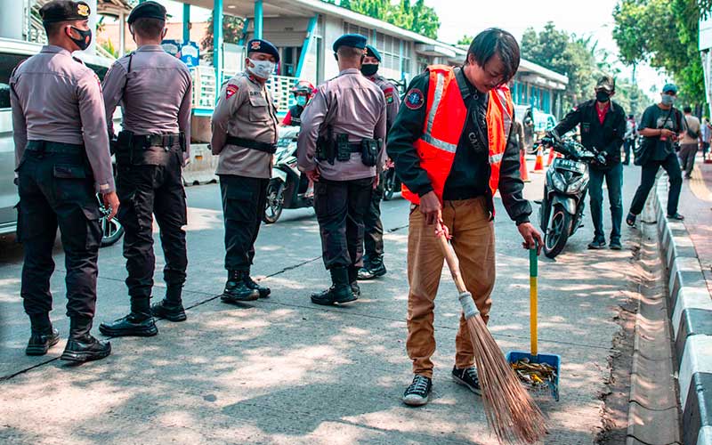  Polda Metro Jaya Sudah Memberikan Sanksi Kepada 9.734 Pelanggar PSBB Jakarta