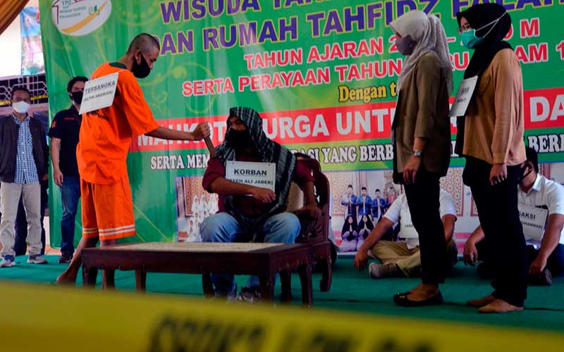  Rekonstruksi Penikaman Syekh Ali Jaber di Masjid alahudin Bandar Lampung Dikawal Ketat Polisi