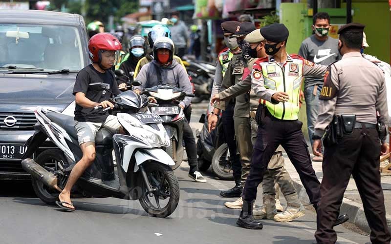  Operasi Yustisi Protokol Covid-19 di Cimahi Diwarnai Kejar-Kejaran Warga Yang Melanggar Dengan Petugas