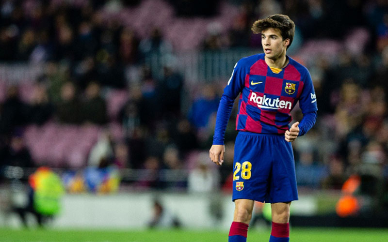  Riqui Puig Mau Main? Bos Barca Ronald Koeman : Cari Klub Lain!