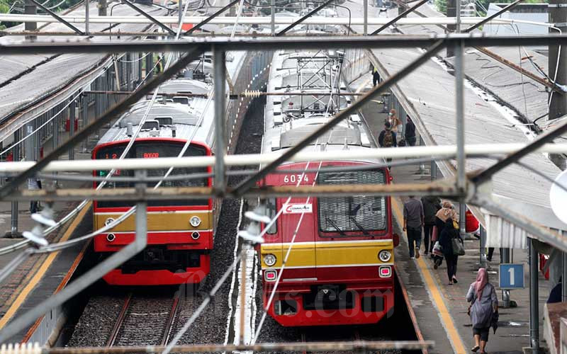  Jakarta Kembali Terapkan PSBB, KRL Hanya Beroperasi Dari Jam 04.00 WIB Hingga Pukul 20.00 WIB