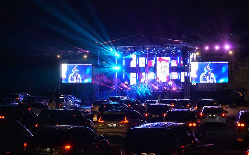  Jikustik Konser Secara Drive-In di Yogyakarta