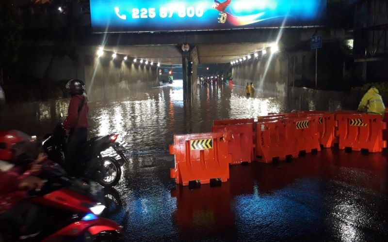  BNPB Ingatkan Potensi Hujan Hingga Tengah Malam (21/9), Ini Jalan di Jakarta yang Terendam