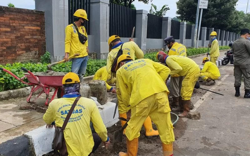  Ternyata Ini Penyebab Jalan di Depan TPU Karet Bivak Tergenang 