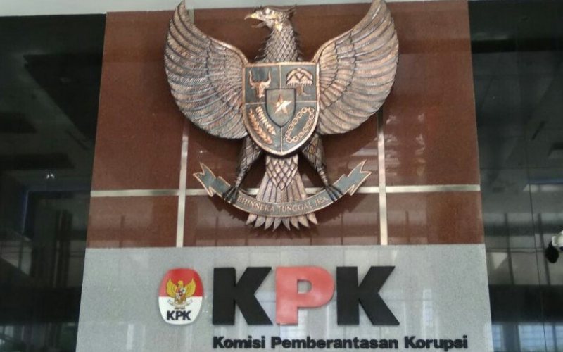  Satu Dewas KPK Positif Covid-19, Sidang Etik Firli Bahuri Digelar Kamis 